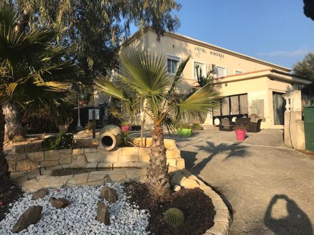 Hotel Les Mimosas Борм-ле-Мимоза Экстерьер фото