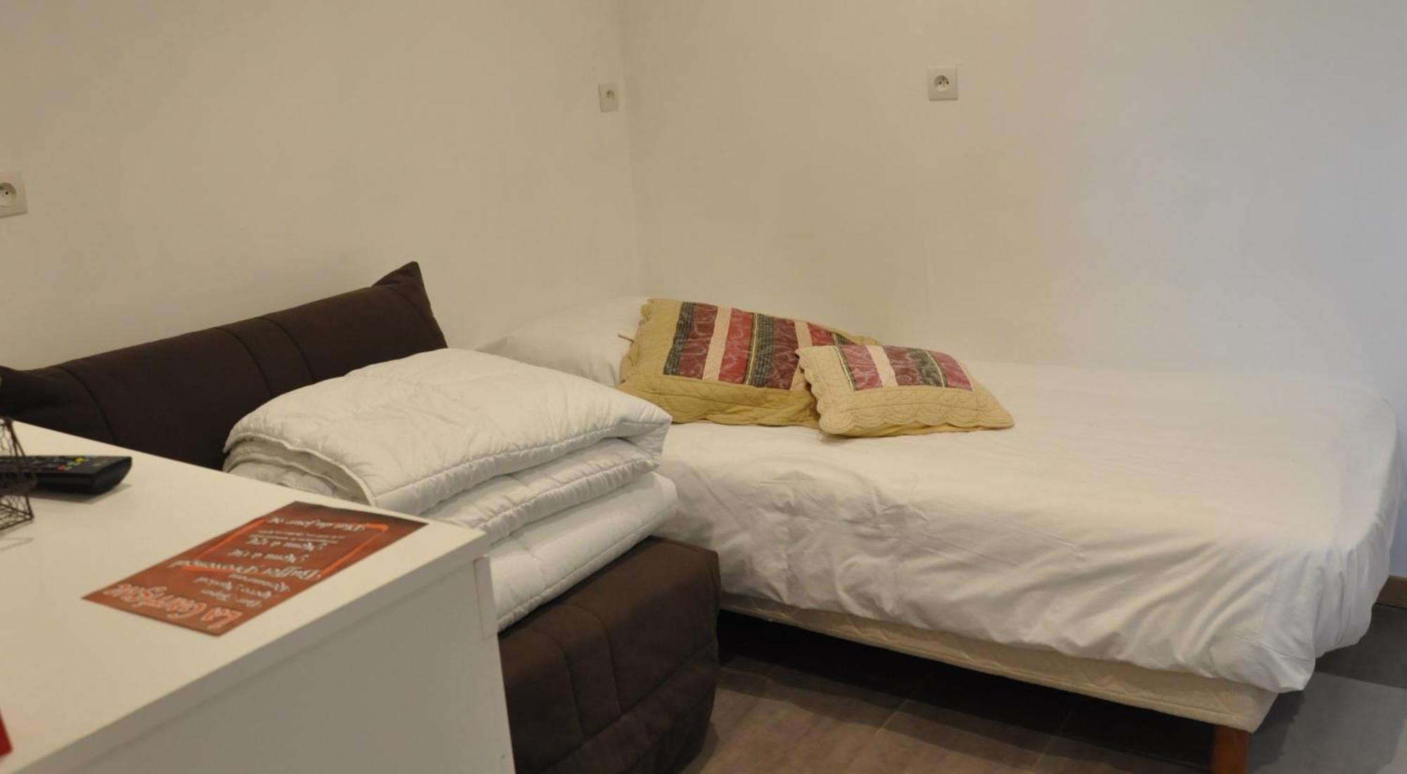 Hotel Les Mimosas Борм-ле-Мимоза Номер фото